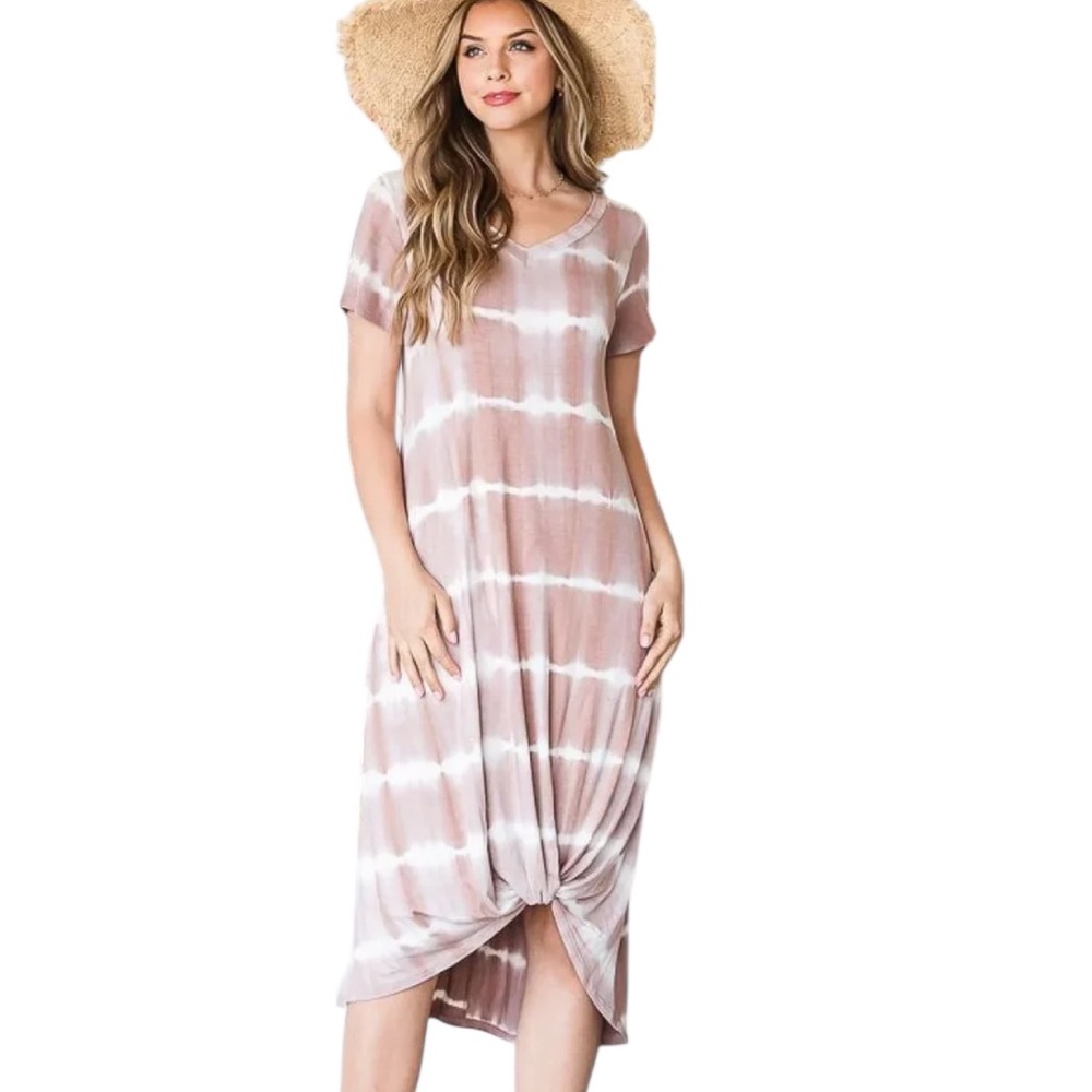 **NWT** Plus BOUTIQUE Mauve Tie-Dye Dress with Front Twist